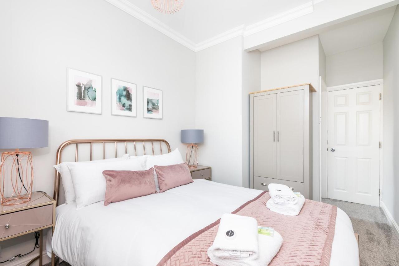 Elegant And Modern 5 Bed House I Pass The Keys Villa York Exteriör bild