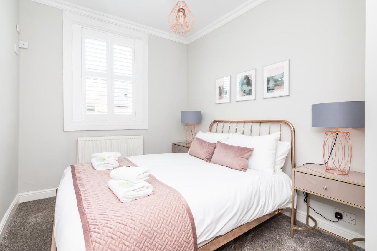 Elegant And Modern 5 Bed House I Pass The Keys Villa York Exteriör bild