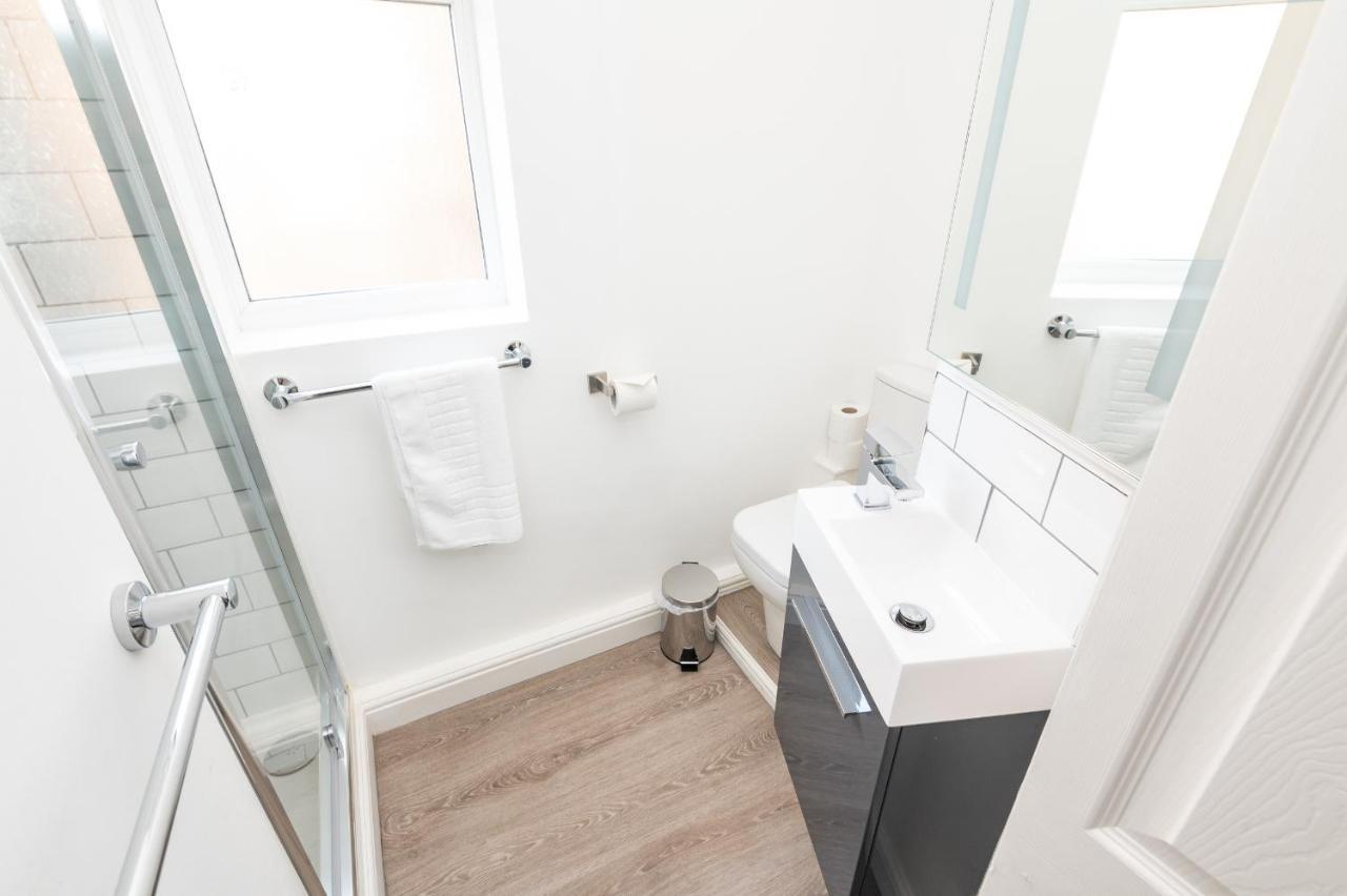 Elegant And Modern 5 Bed House I Pass The Keys Villa York Exteriör bild
